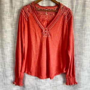 Free People Crochet Coral Pink Long Sleeve Blouse Sz M